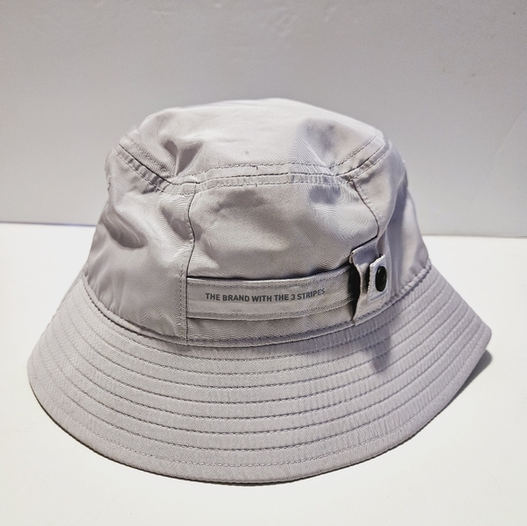 Adidas Foldable Bucket Cap Silver Dawn/Violet Hat One Size EUC - Picture 5 of 10